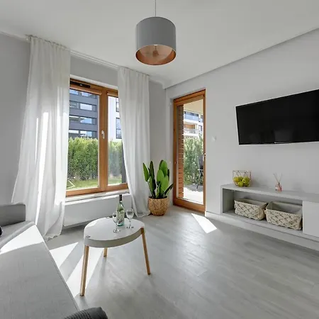 Apartament Bursztynowa - Garden *